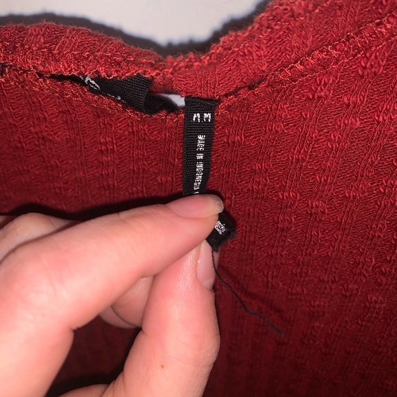 reddish orange cropped tee - Picture 2 of 2